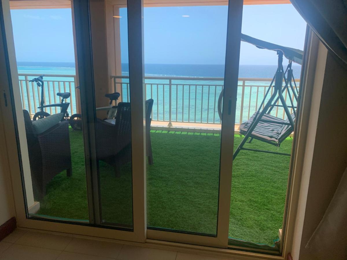 Apartment نفرتيتي عروس البحر بانوراما ابراج الشاطئ 3 غرف يتطلب عوائل فقط *