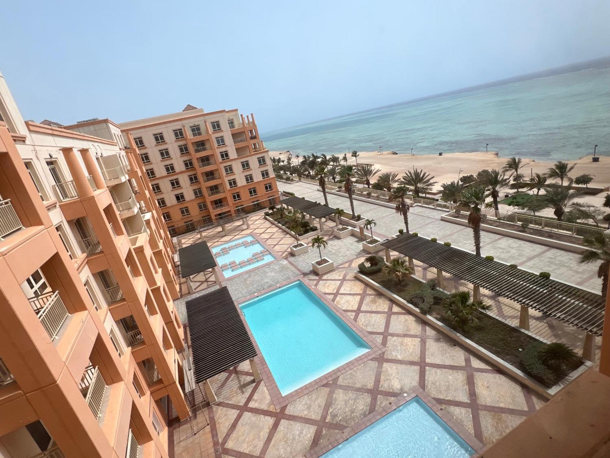 نفرتيتي عروس البحر بانوراما ابراج الشاطئ 3 غرف يتطلب عوائل فقط Apartemen King Abdullah Economic City